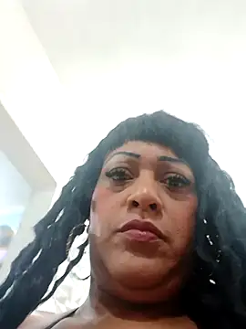 Snapshot of SabrinaColin chatting on 04/11/26, 04:50 SabrinaColin online show from 04/11/26, 04:50