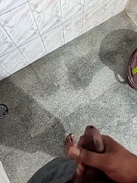 Snapshot of delvin92 chatting on 03/10/26, 06:57 delvin92 online show from 03/10/26, 06:57