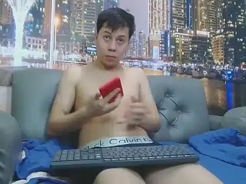 Snapshot of santiago_xxxcol chatting on 04/20/26, 11:50 santiago xxxcol online show from 04/20/26, 11:50