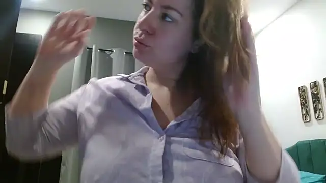 Snapshot of HazelSkyesChat chatting on 03/15/26, 12:55 HazelSkyesChat online show from 03/15/26, 12:55