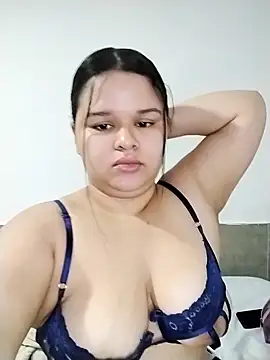 SamanthaStonee online show from 06/14/26, 10:45