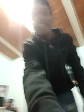 Snapshot of suckdream chatting on 03/07/26, 12:07 suckdream online show from 03/07/26, 12:07