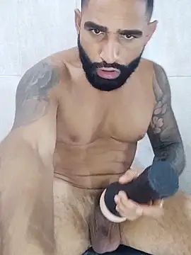 Snapshot of Lucius40 chatting on 02/03/26, 06:40 Lucius40 online show from 02/03/26, 06:40