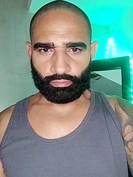 Snapshot of Lucius40 chatting on 02/17/26, 08:48 Lucius40 online show from 02/17/26, 08:48