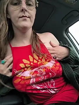 PeachBootyBeauty online show from 05/06/26, 10:48