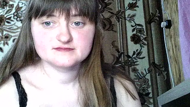 Snapshot of LuckyLust15 chatting on 02/20/26, 04:29 LuckyLust15 online show from 02/20/26, 04:29