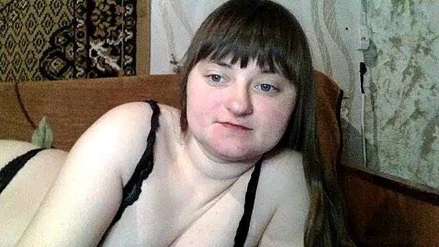 Snapshot of LuckyLust15 chatting on 03/02/26, 09:10 LuckyLust15 online show from 03/02/26, 09:10