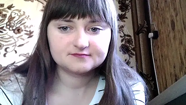 Snapshot of LuckyLust15 chatting on 03/06/26, 10:56 LuckyLust15 online show from 03/06/26, 10:56