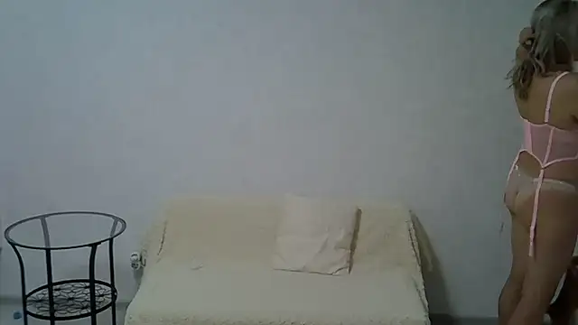 Snapshot of Opaldream chatting on 06/21/26, 10:56 Opaldream online show from 06/21/26, 10:56