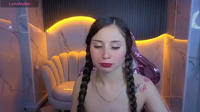 Ariana18 b online show from 05/22/26, 01:06