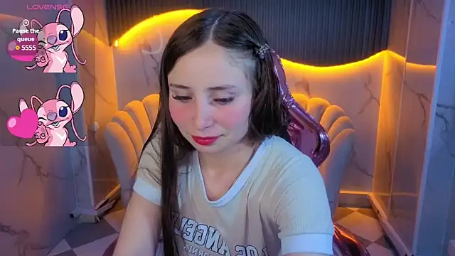 Ariana18 b online show from 05/28/26, 12:46