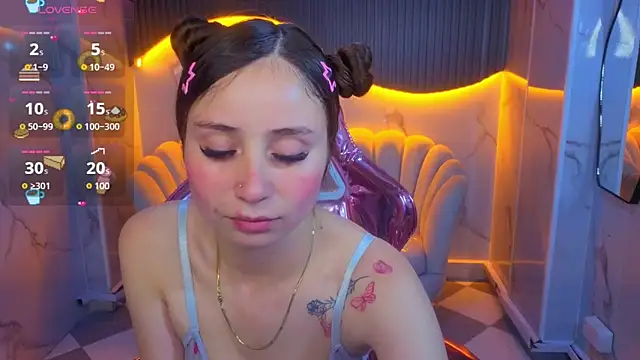 Ariana18 b online show from 06/06/26, 01:05