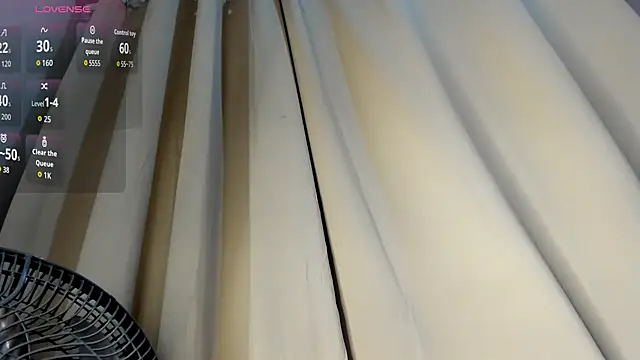 Snapshot of Lucia_velez chatting on 03/03/26, 02:28 Lucia velez online show from 03/03/26, 02:28