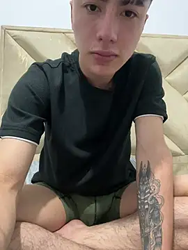 Snapshot of AlexanderCollman2 chatting on 02/04/26, 08:20 AlexanderCollman2 online show from 02/04/26, 08:20