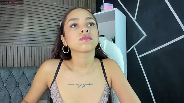 CarolineFyre online show from 02/03/26, 12:32