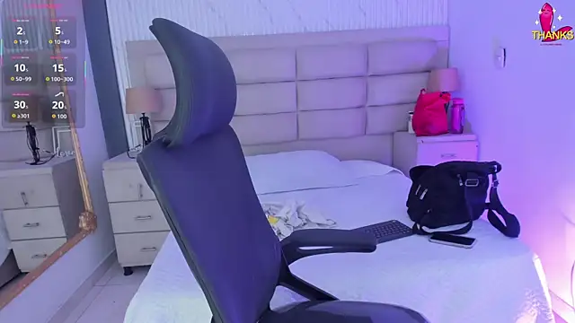 CarolineFyre online show from 04/19/26, 12:26