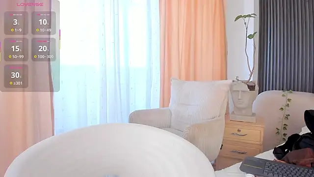 Snapshot of CarolineFyre chatting on 07/28/26, 02:35 CarolineFyre online show from 07/28/26, 02:35