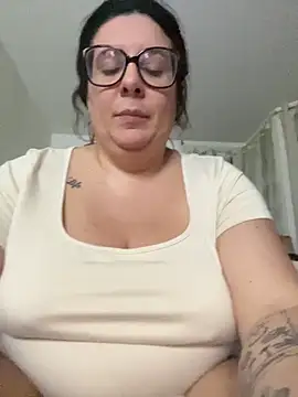 JasmineGlow7 online show from 04/26/26, 09:01