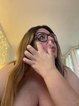 JasmineGlow7 online show from 05/05/26, 01:08