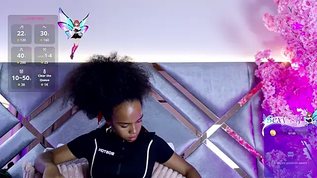 EmmaLovve online show from 05/08/26, 12:27