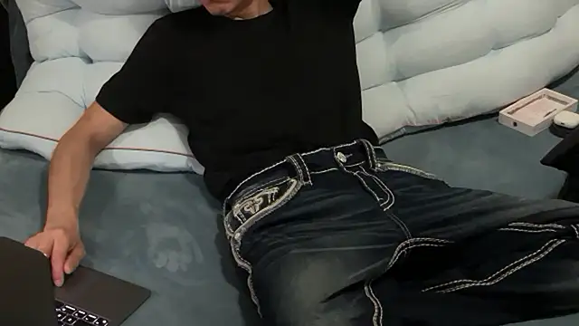 Snapshot of Mardelrey chatting on 03/06/26, 03:41 Mardelrey online show from 03/06/26, 03:41