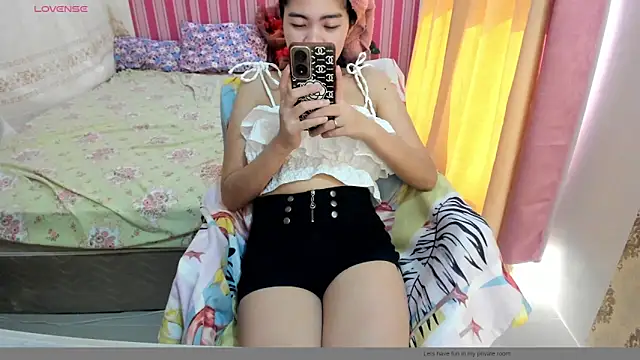 Snapshot of HornyAsianXxX chatting on 03/30/26, 07:42 HornyAsianXxX online show from 03/30/26, 07:42
