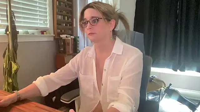 Snapshot of wetrainbows chatting on 03/10/26, 04:45 wetrainbows online show from 03/10/26, 04:45