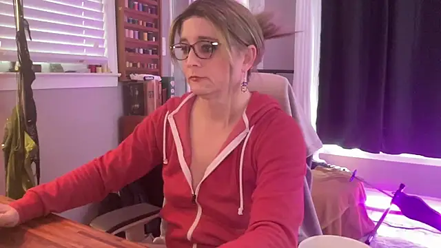 Snapshot of wetrainbows chatting on 03/13/26, 04:02 wetrainbows online show from 03/13/26, 04:02