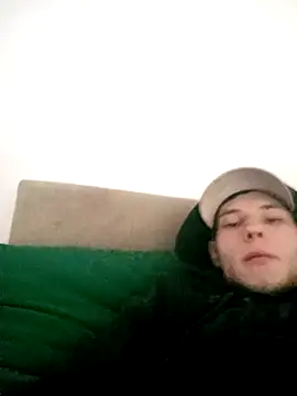 Snapshot of MalyHelikopter1234 chatting on 02/22/26, 10:25 MalyHelikopter1234 online show from 02/22/26, 10:25