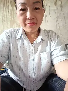 Snapshot of baby_112233 chatting on 06/15/26, 03:42 baby 112233 online show from 06/15/26, 03:42