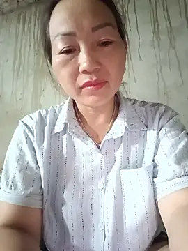 Snapshot of baby_112233 chatting on 06/16/26, 12:24 baby 112233 online show from 06/16/26, 12:24