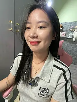 Linne6789 online show from 05/06/26, 04:52