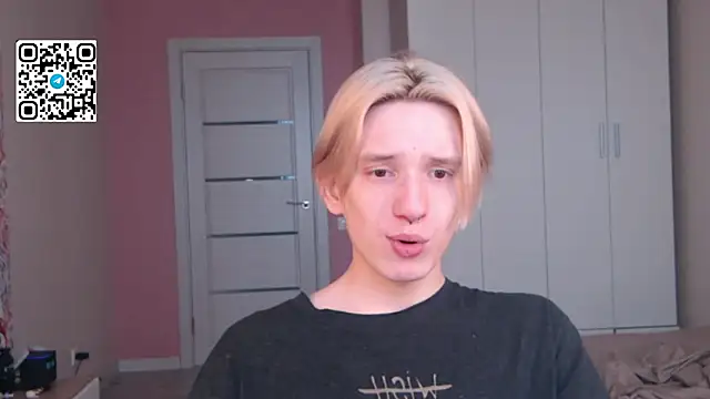 Snapshot of Ron_Vilss chatting on 02/19/26, 06:20 Ron Vilss online show from 02/19/26, 06:20