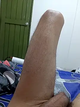 Snapshot of elvergon8721 chatting on 02/21/26, 08:15 elvergon8721 online show from 02/21/26, 08:15