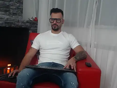 Snapshot of RyanxCole chatting on 03/10/26, 11:59 RyanxCole online show from 03/10/26, 11:59