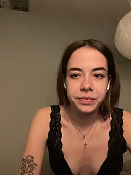 Snapshot of JulietSugar chatting on 04/06/26, 05:58 JulietSugar online show from 04/06/26, 05:58