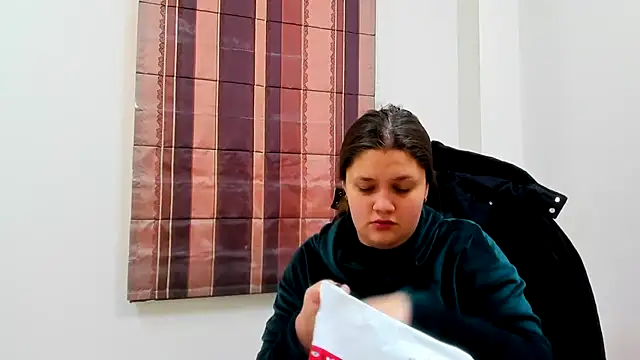 Snapshot of Maddinia chatting on 02/03/26, 08:19 Maddinia online show from 02/03/26, 08:19