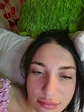 Snapshot of HotDevilGirl_ chatting on 02/26/26, 07:02 HotDevilGirl online show from 02/26/26, 07:02