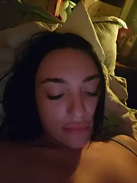 Snapshot of HotDevilGirl_ chatting on 03/09/26, 06:34 HotDevilGirl online show from 03/09/26, 06:34