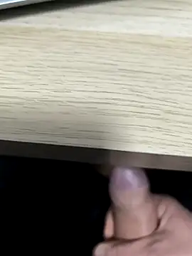 Snapshot of JMM1900 chatting on 02/18/26, 01:07 JMM1900 online show from 02/18/26, 01:07