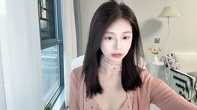 Snapshot of DYyyyyy-- chatting on 04/19/26, 10:58 DYyyyyy-- online show from 04/19/26, 10:58