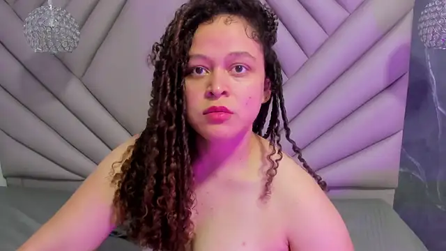 Snapshot of IrinaVoshh_ chatting on 02/13/26, 07:21 IrinaVoshh online show from 02/13/26, 07:21