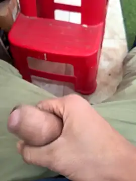 Snapshot of Castrol1289 chatting on 02/07/26, 07:45 Castrol1289 online show from 02/07/26, 07:45