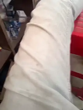 Snapshot of Castrol1289 chatting on 03/06/26, 08:22 Castrol1289 online show from 03/06/26, 08:22