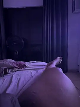 Snapshot of tiozinhosukita chatting on 03/25/26, 02:28 tiozinhosukita online show from 03/25/26, 02:28