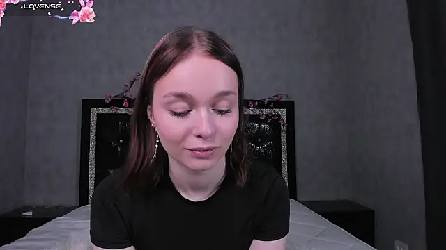 LillianPerry online show from 03/12/26, 05:52