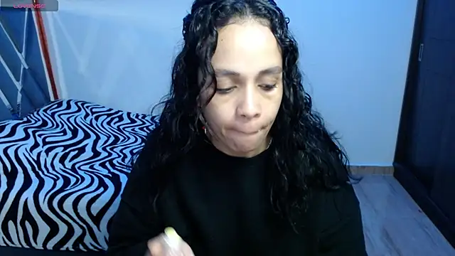paula lopez   online show from 05/06/26, 10:48