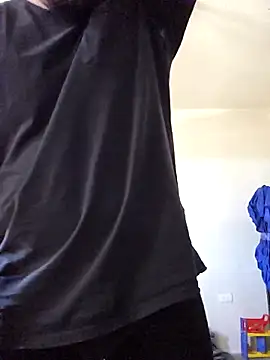 Snapshot of gerlop90 chatting on 03/17/26, 07:39 gerlop90 online show from 03/17/26, 07:39