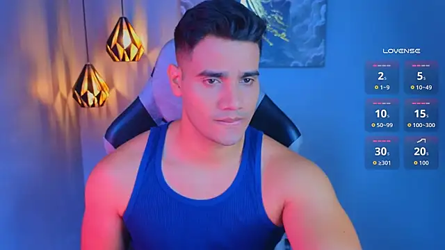 AndresRodriguez1 online show from 03/18/26, 12:52