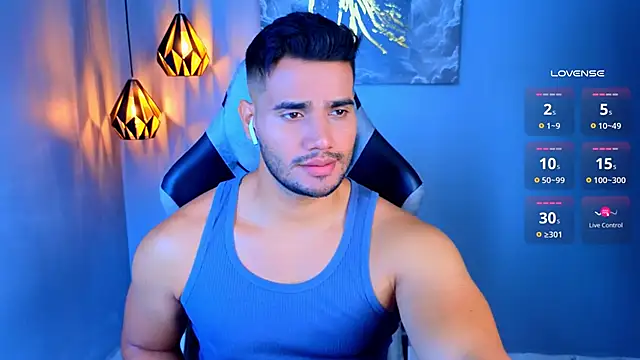 AndresRodriguez1 online show from 04/24/26, 01:35